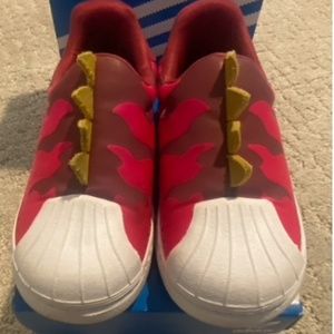 Dinosaur Adidas Pink Dragon Dino Superstar Size 8 SOLD OUT!